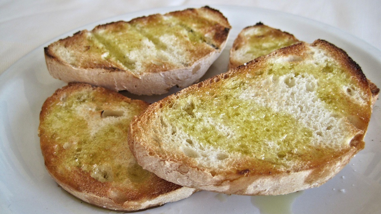 Cilantro Garlic Olive Oil: A Two-Ingredient Flavor Upgrade